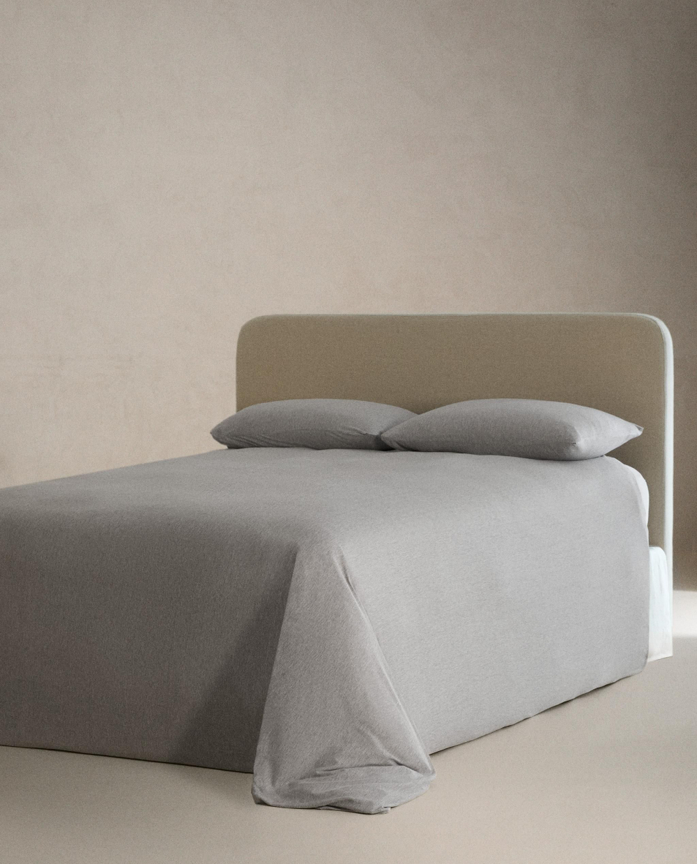 Zara Home - Простыня из модального трикотажа (140 г/м2), высота 30 см, серый, 180х200х30 см