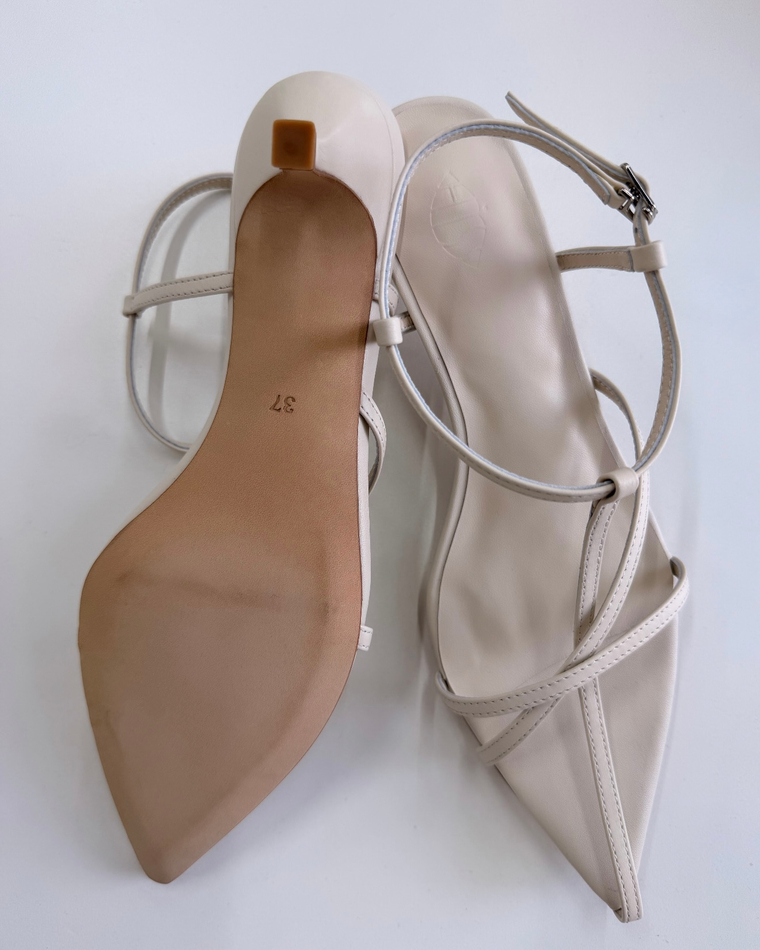 Босоножки из натуральной кожи молочный