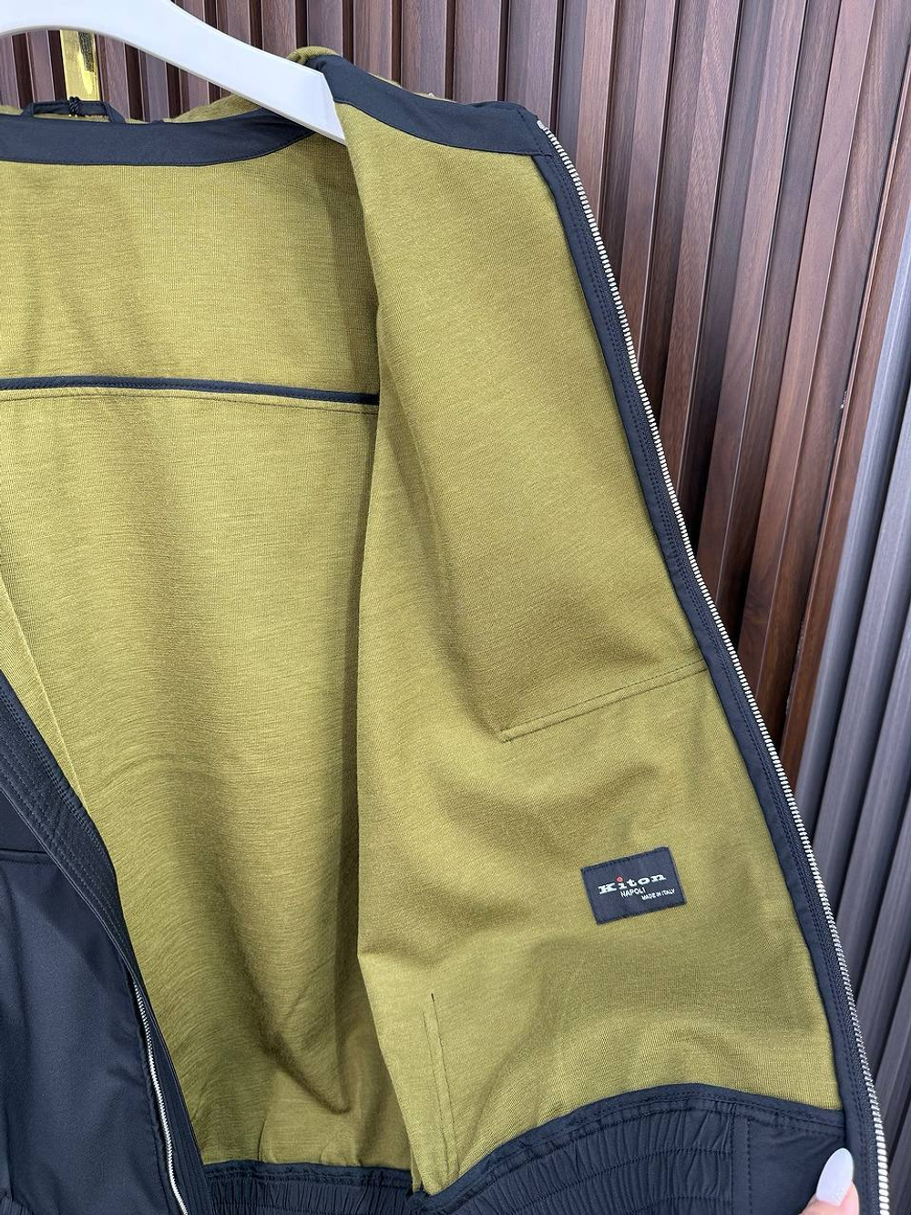 Ветровка Kiton