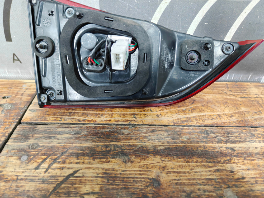 Фонарь зaдний пpавый LADA Vesta 22-нв Б/У Оригинал 8450040004