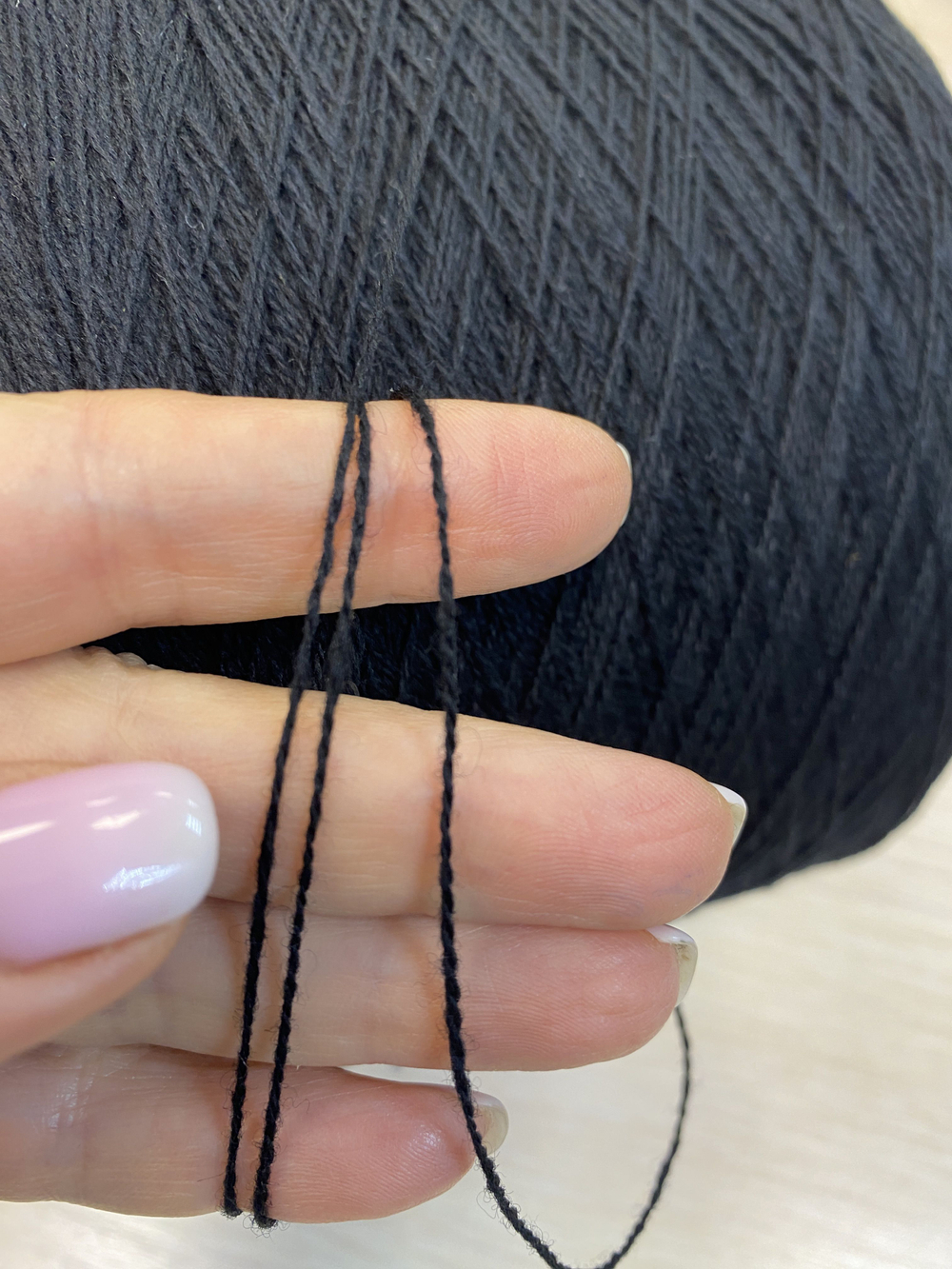 Пряжа на бобине (Италия) 285 г 100% шерсть меринос 100г-850м