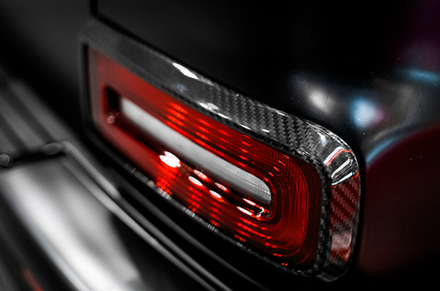 Карбоновые рамки задних фонарей для Mercedes Benz G class W465 G63 G500 G550 2025+ Гелик Гелентваген