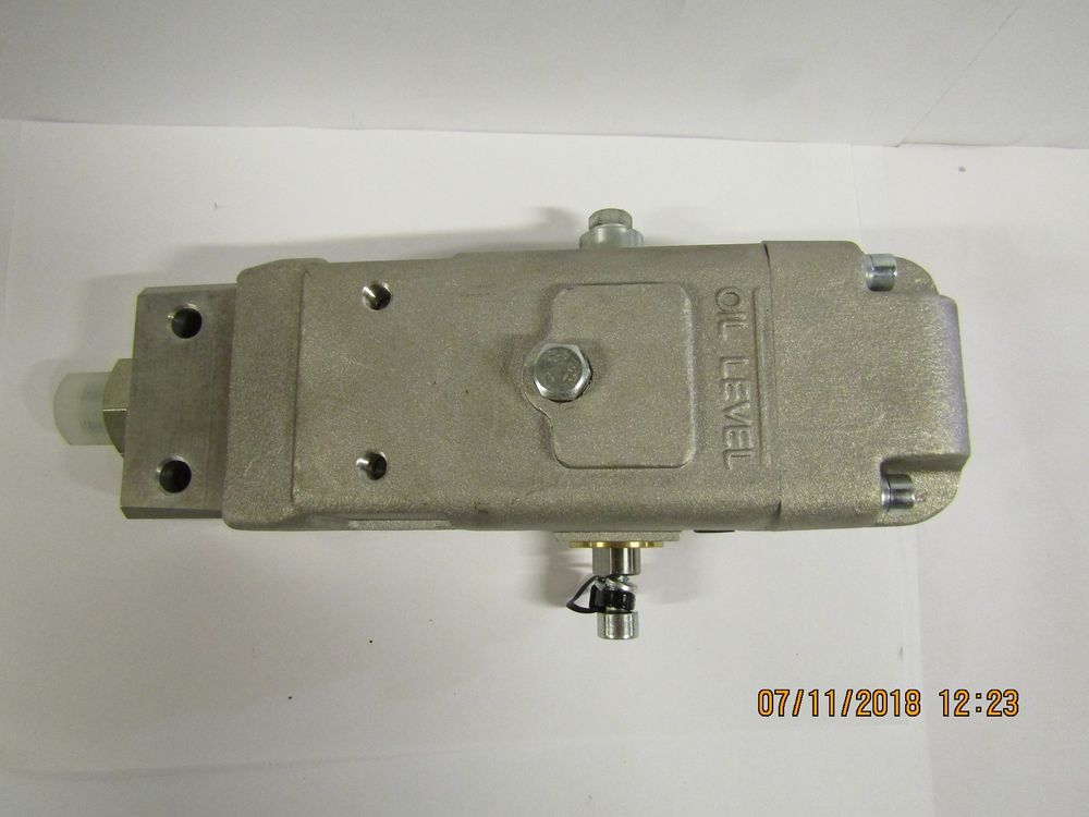 Насос управления реверсом в сборе TSS-СР-240/HAND PUMP ASSEMBLY