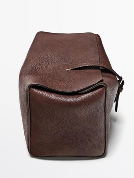Massimo Dutti Дорожная косметичка из кожи наппа, шоколадный