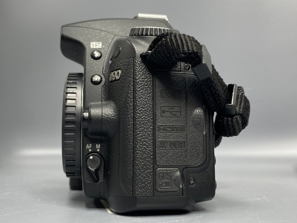 Nikon D90 26.000 кадров