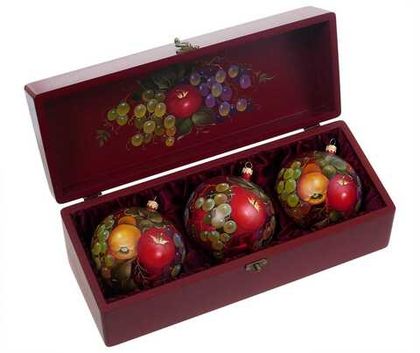 Set of 3 Christmas ball in a wooden box SET04D08112022017