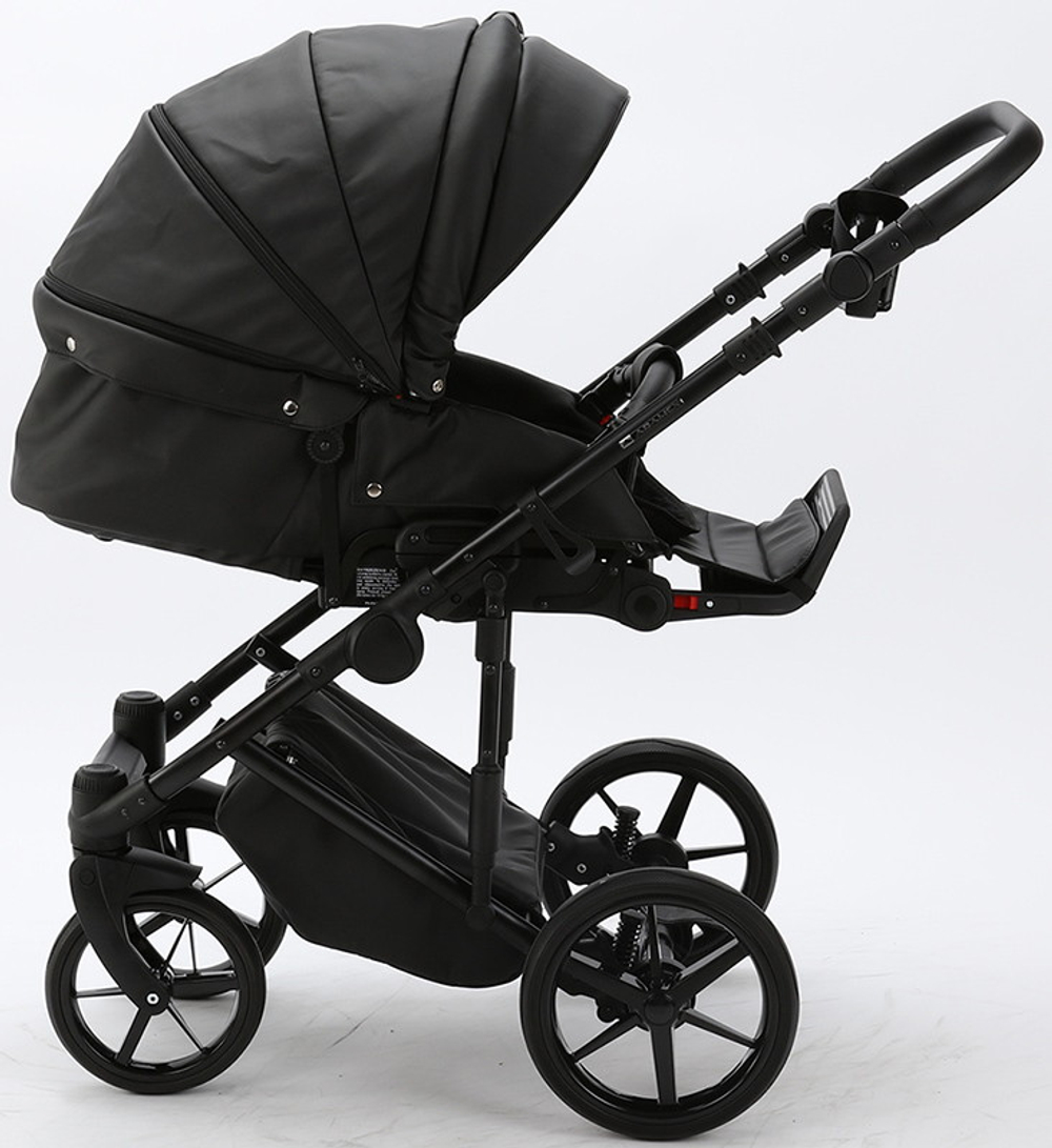 Детская коляска Adamex Zico Deluxe 3 в 1 Z-SA02 ЧЁРН.КОЖА