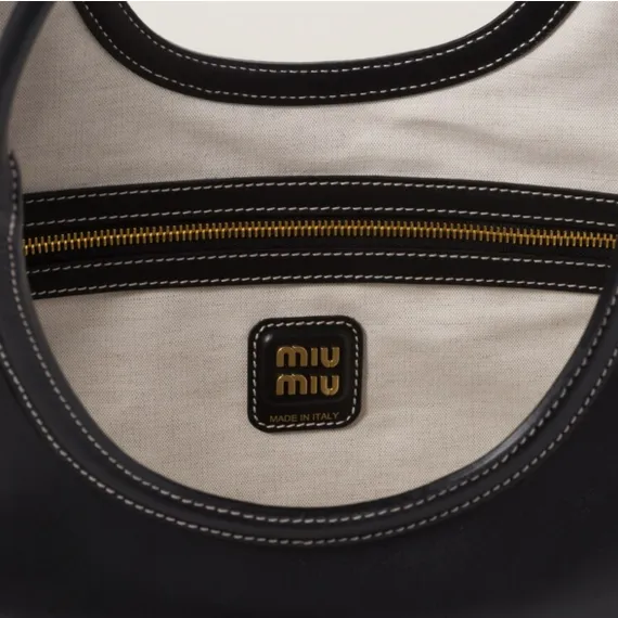 Кожаная сумка Miu Miu Ivy, черный