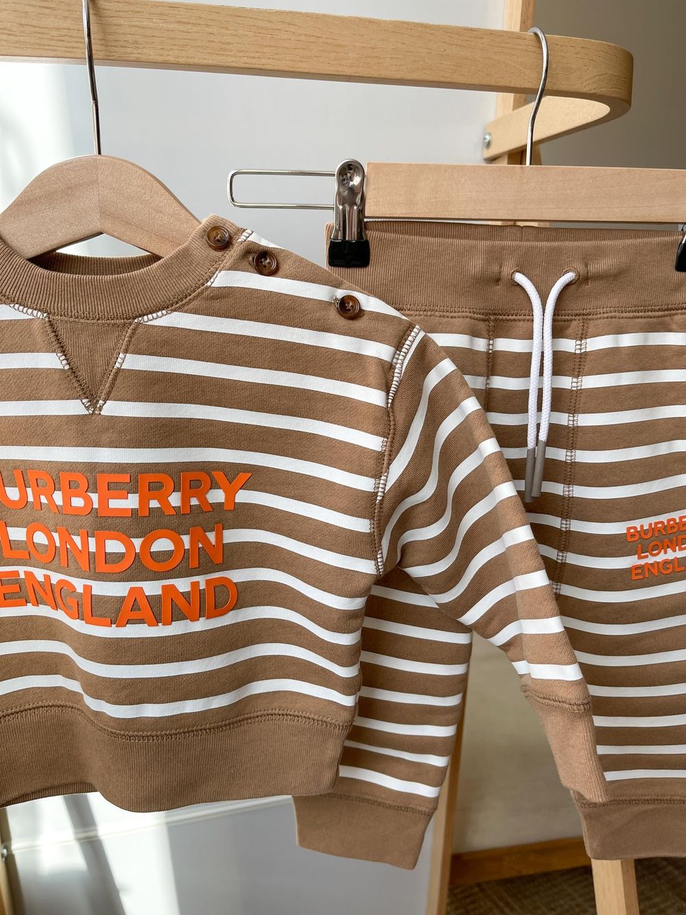 Костюм Burberry, 80