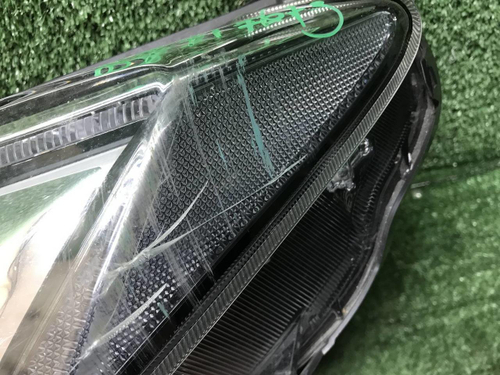 Фара левая Toyota Rav 4 CA40 (2015-2019) LED
