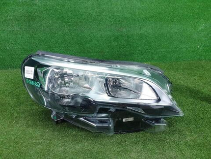 Битая Фара правая Peugeot Traveller (2016-н.в.) галоген