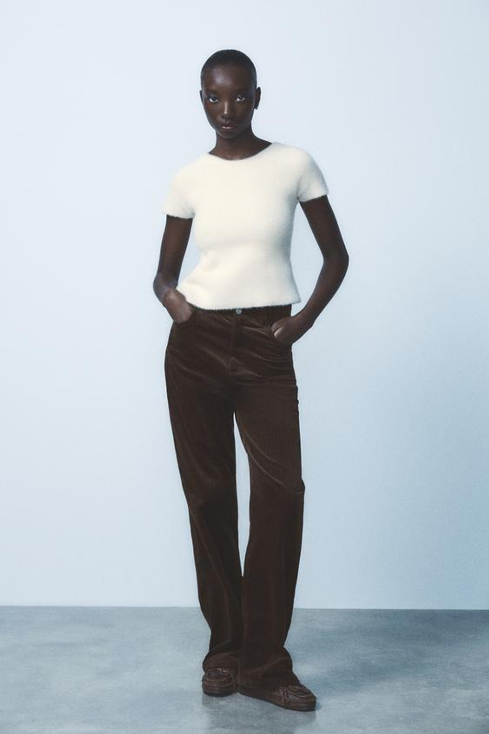 ZARA ТОП ИЗ ВОРСИСТОГО ТРИКОТАЖА СО ШНУРОВКОЙ СЗАДИ, ЭКРЮ