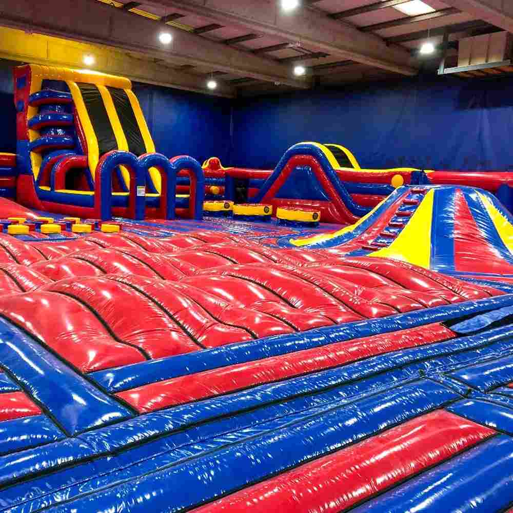 Надувной парк "Город мечты"