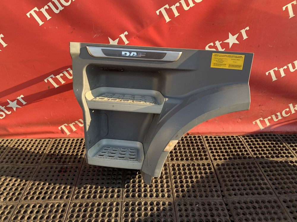 Корпус подножек левый 2021г