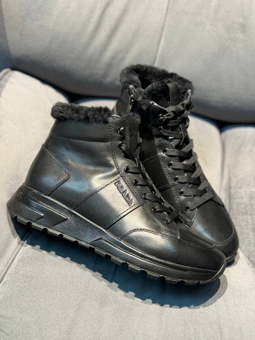 Кроссовки Prada