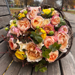 🍀 Персиковый микс — букет интерьерных садовых роз с великолепным эвкалиптом