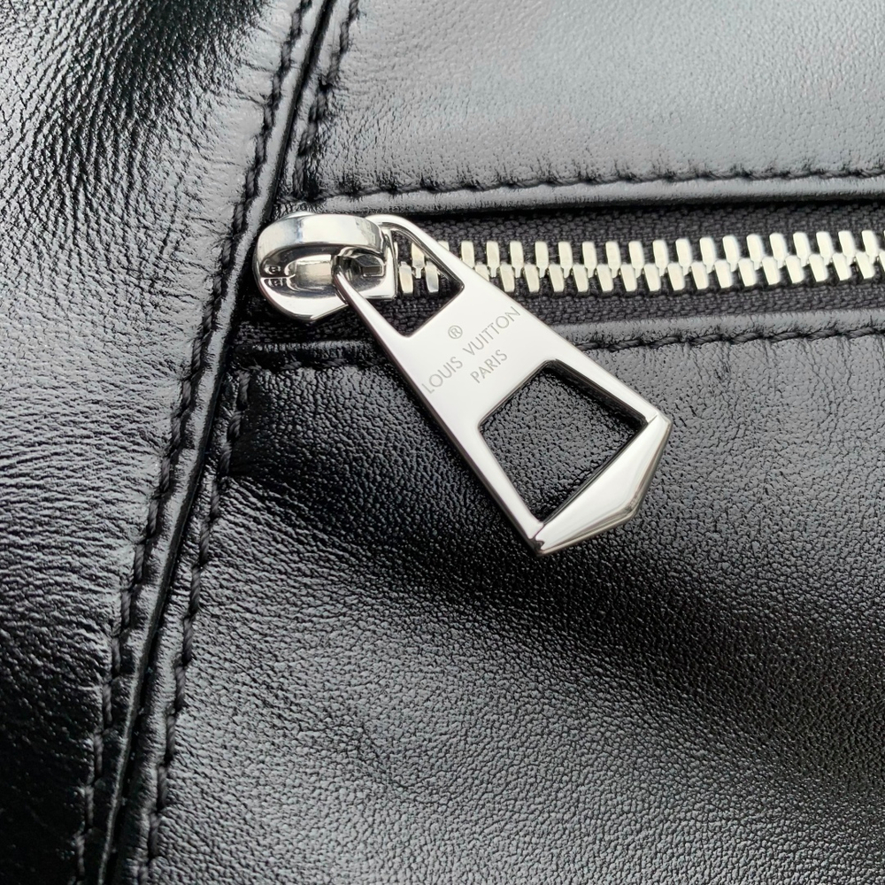 Louis Vuitton Carry All Travel Bag