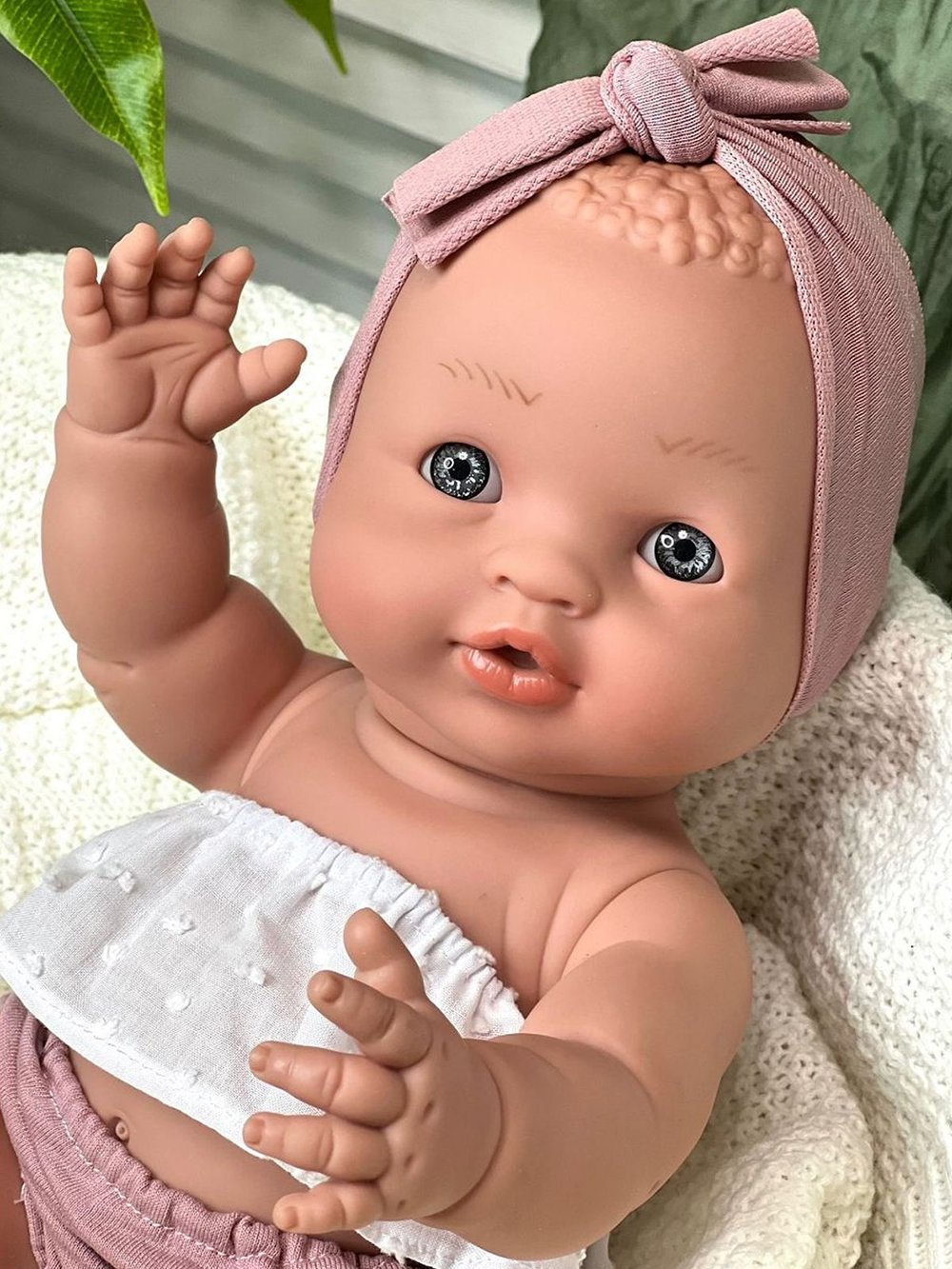 Кукла Manolo Dolls виниловый Mia 33см.(11016)