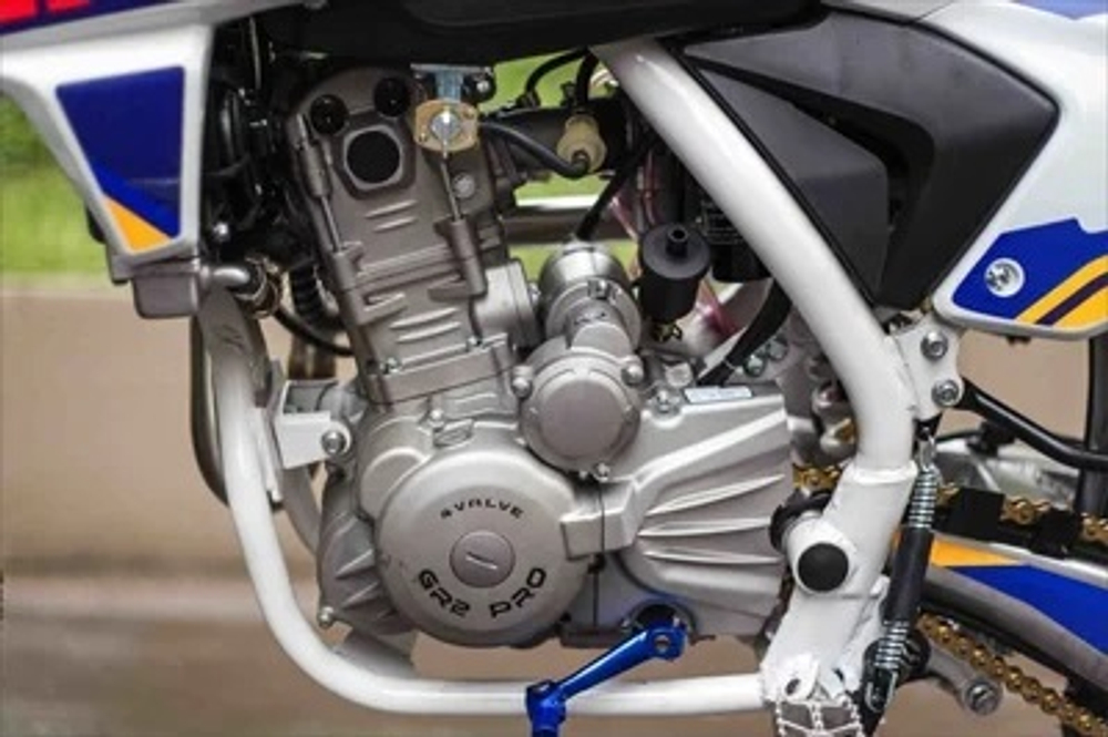 Мотоцикл кроссовый эндуро GR2 300 PRO (ВОД. ОХЛ. ZS174MN) 21/18 (2020 Г.)