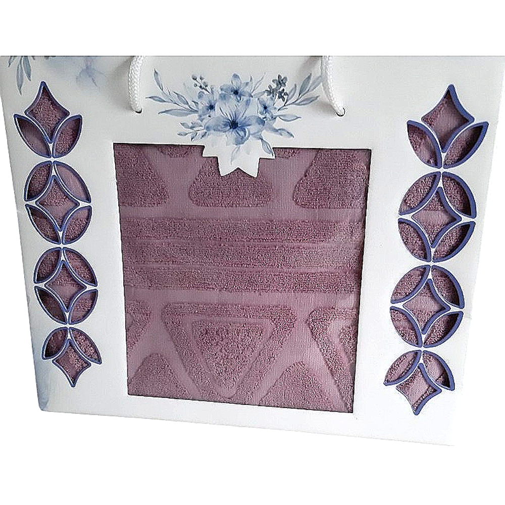 Полотенеце махровое в подарочной упаковке, 100% хлопок, Китай.