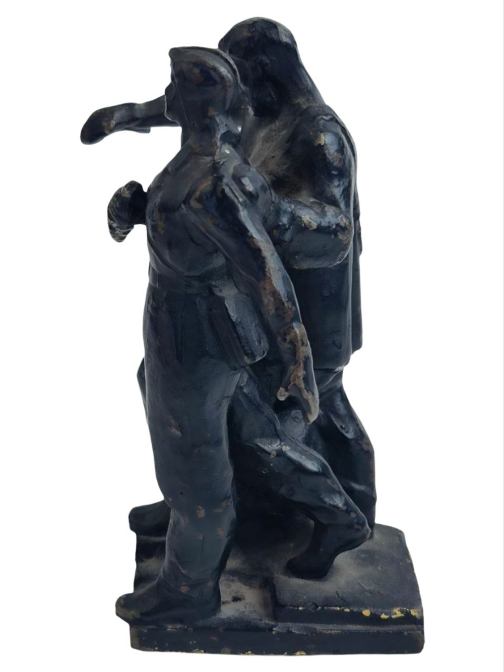 Скульптура "Танкист и Рабочий"