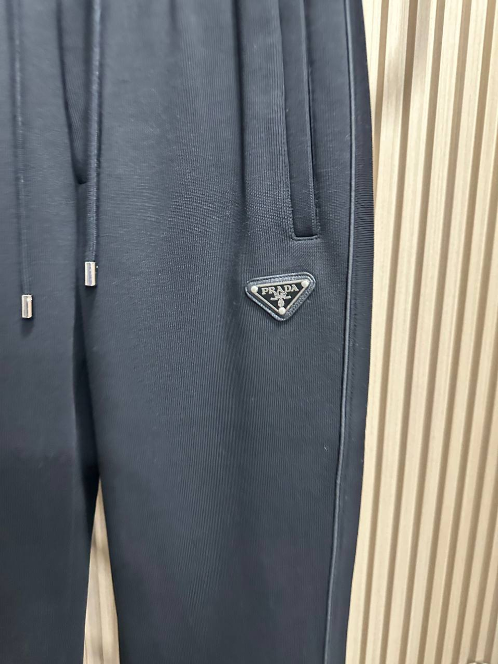 Спортивные штаны Prada