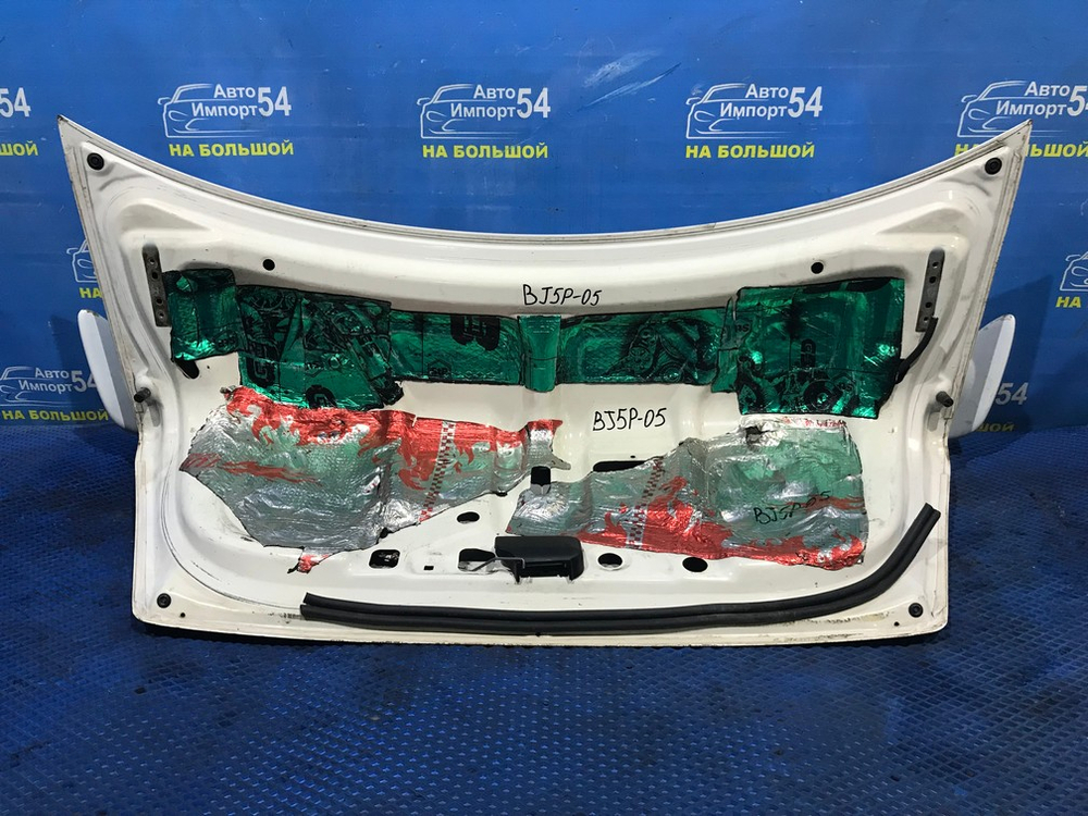 Крышка багажника MAZDA FAMILIA 2000