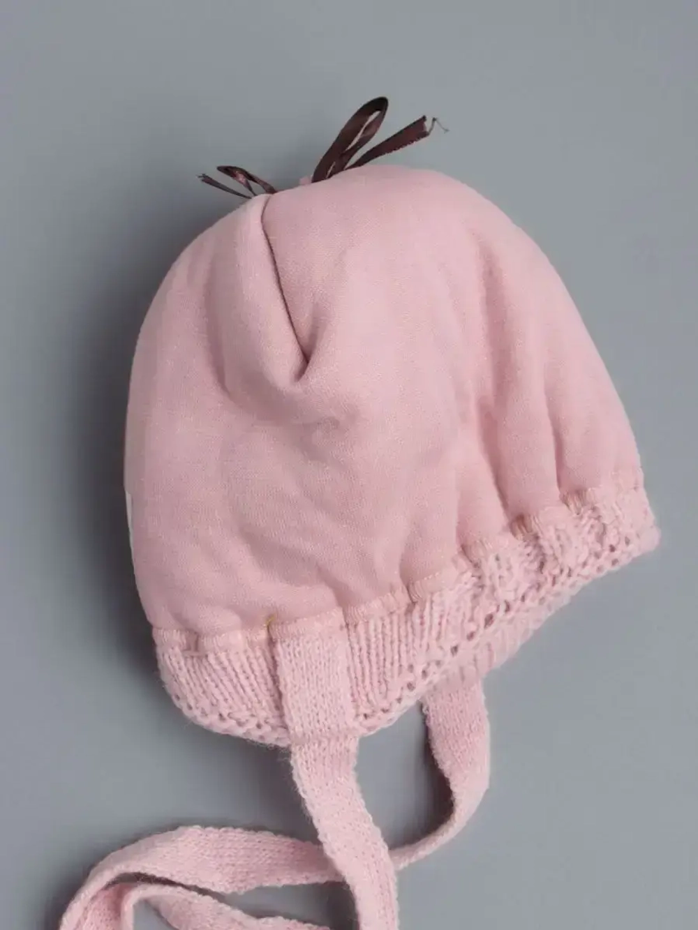 Шапка для девочки зимняя на завязках с помпоном