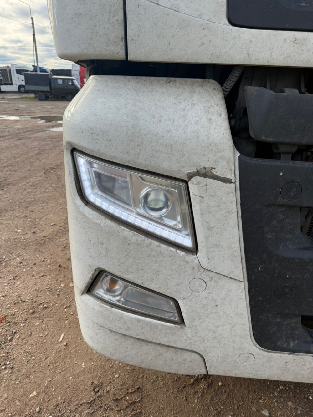 SITRAK C7H 4x2 Седельный тягач ZZ4186V391HE (Дизельный, 12,4 л, 480 л.с., МТ)