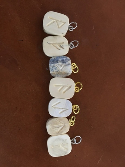 Руны древнеславянские, подвеска