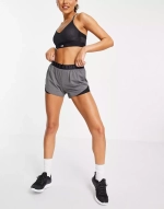 Шорты женские Under Armour UA Play Up Twist Shorts 3.0-BLK