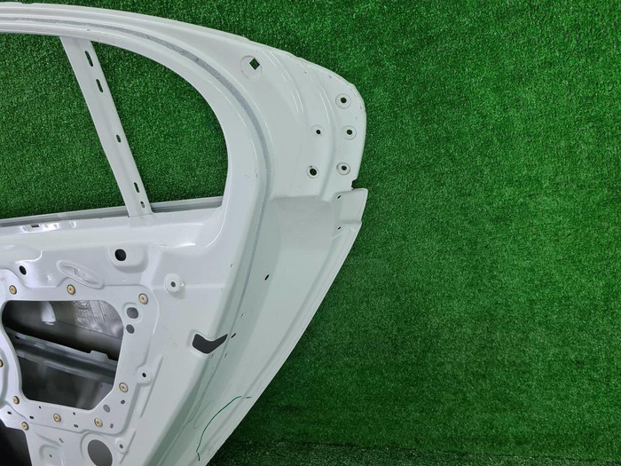 Дверь задняя правая Jaguar XE (2015-н.в.)