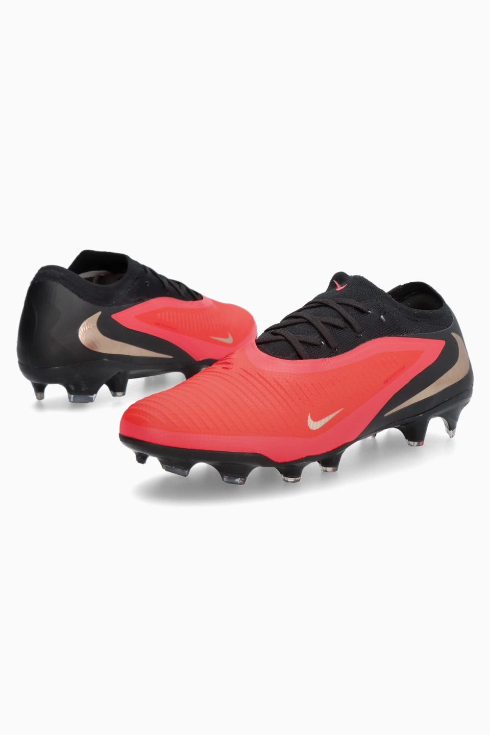 Бутсы Nike Phantom 6 Low Pro FG - красный