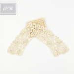 Мягкий кружевной воротник светло-бежевого цвета