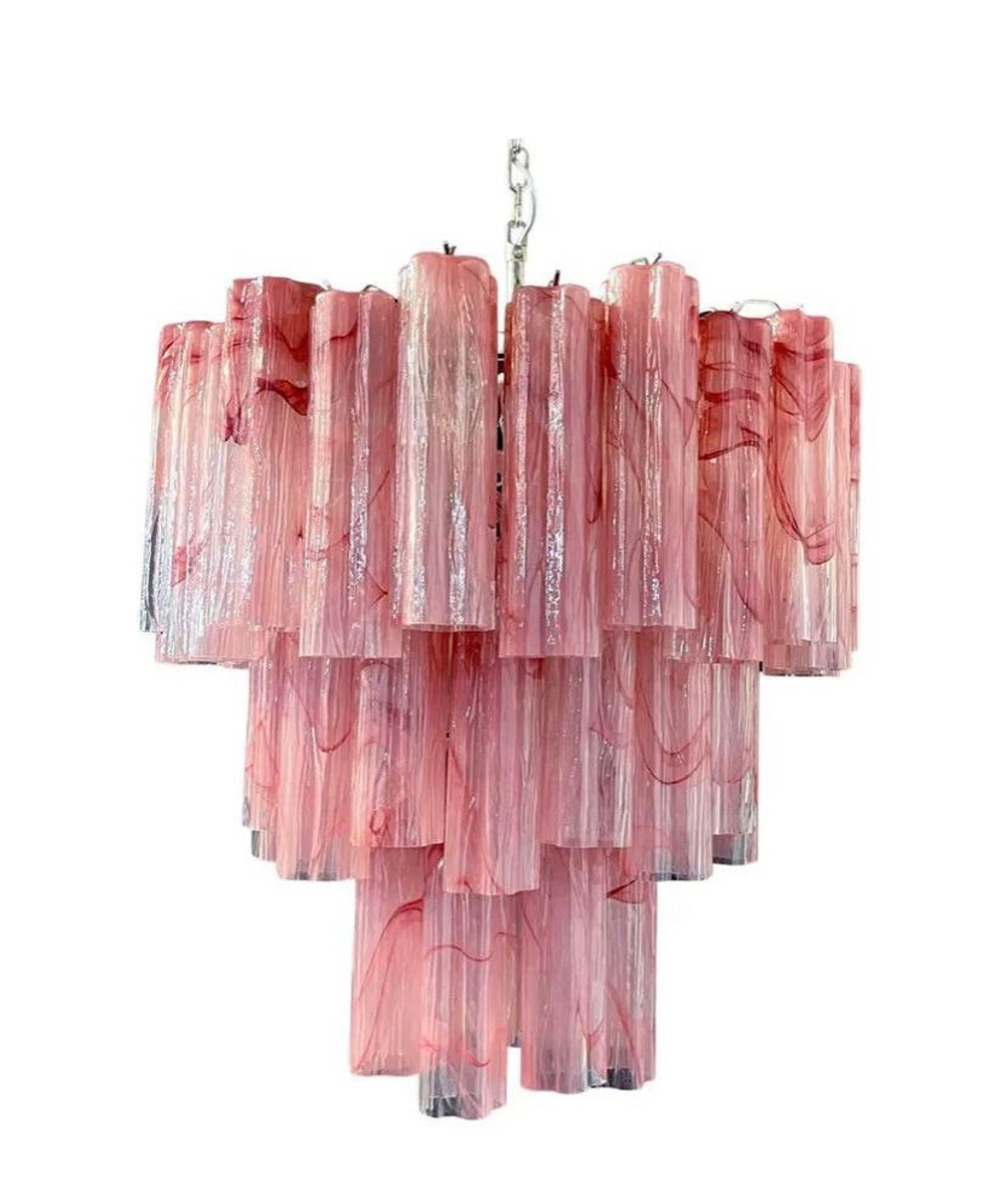 Стильная люстра из розового стекла ✨