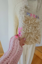 Сумочка кроссбоди и митенки