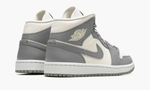 Air Jordan 1 Mid WMNS "Stealth"