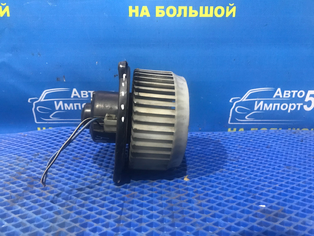 Моторчик печки MITSUBISHI LANCER 1998