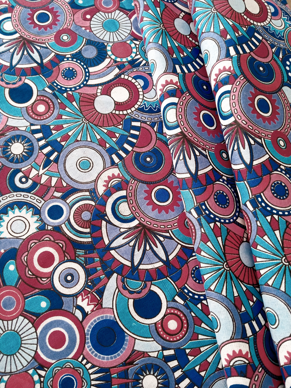 Ткань бязь плательная, рис. "Калейдоскоп", ширина 150 см, арт. 352