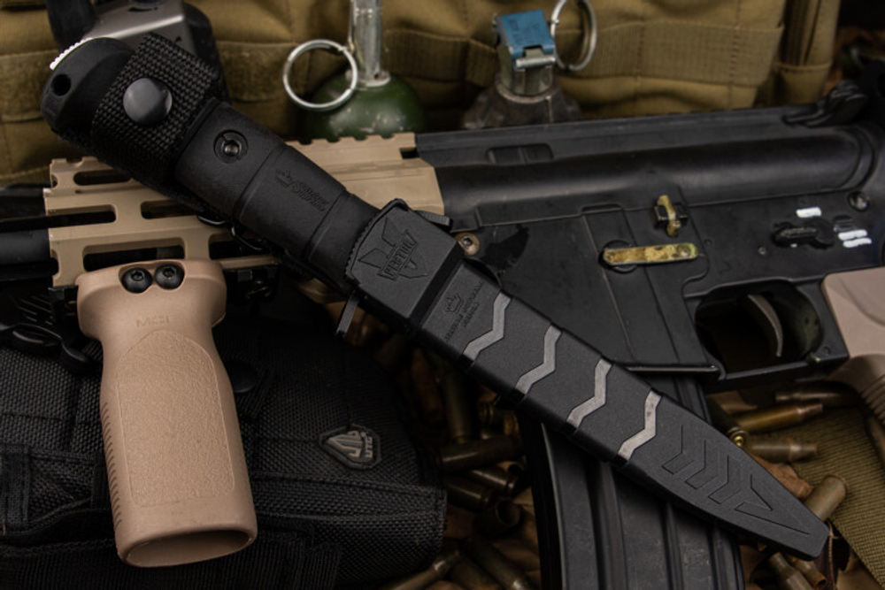 Нож Kizlyar Supreme VECTOR 420HC SW BKH PS (StoneWash, Black Kraton Handle, Polyamide Sheath)