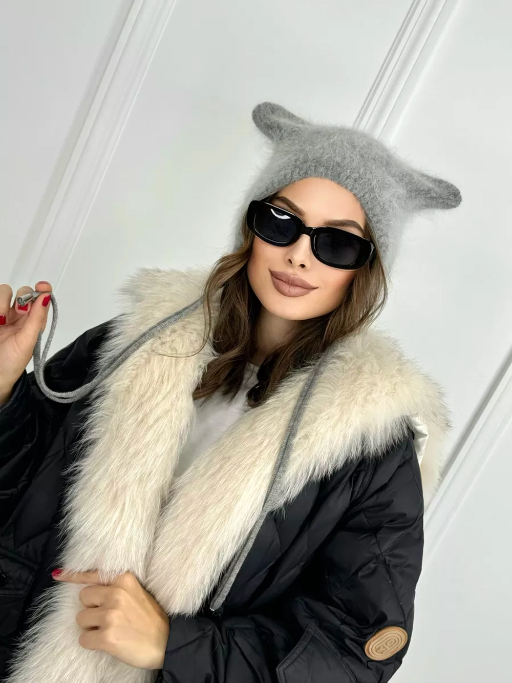 Шапка с ушками зимняя ангора вязаная