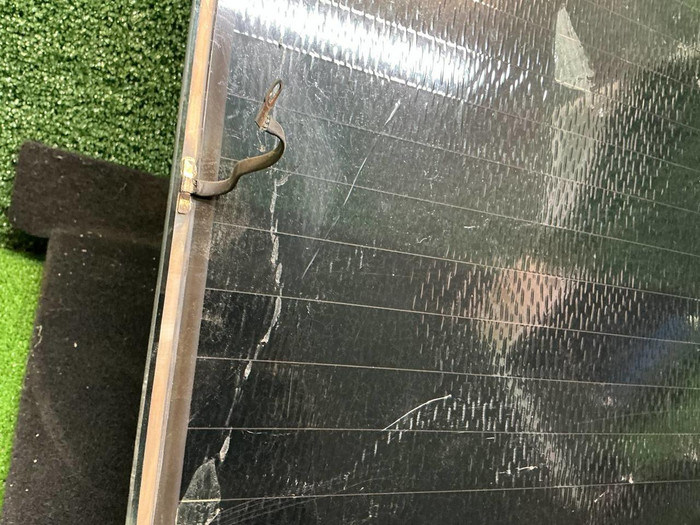 Стекло крышки багажника Mercedes G W463 (08-18)