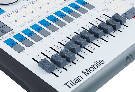 AVOLITES Titan Mobile Console