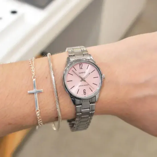 Наручные часы Casio LTP-V005D-4B