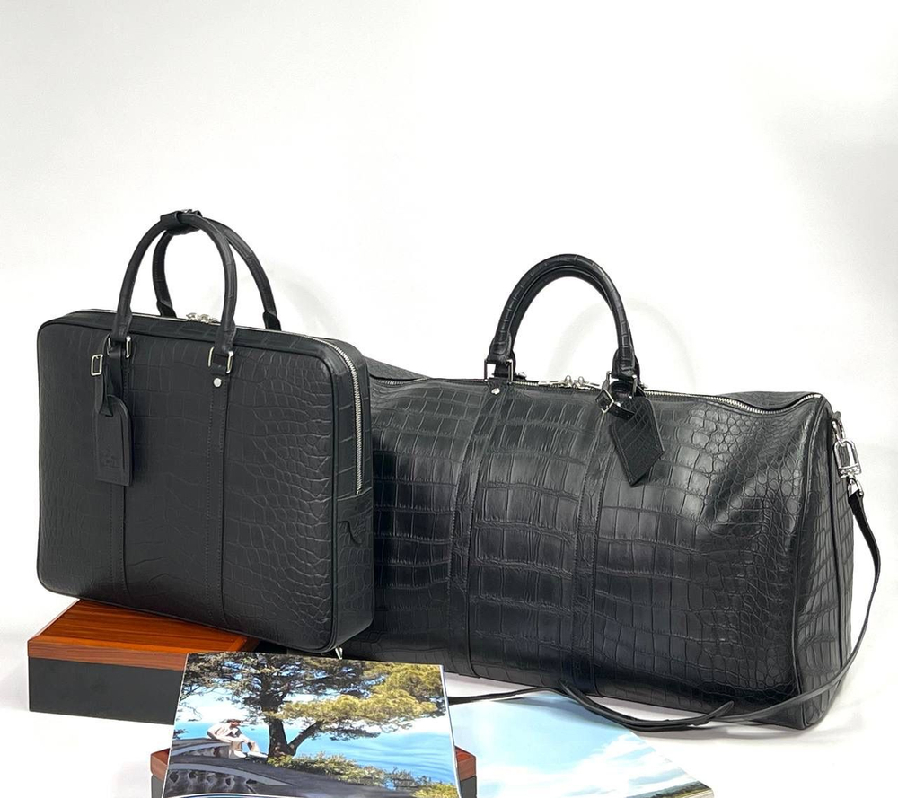 Деловая сумка Louis Vuitton из кожи крокодила