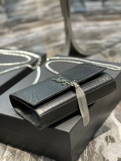 Saint Laurent Kate Medium Bag 24 cm
