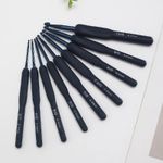 Набор крючков для вязания с мягкой ручкой