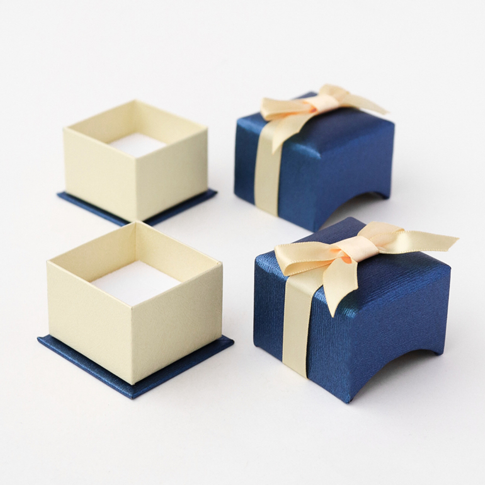 Футляр «Крем-брюле» для витринной демонстрации кольца