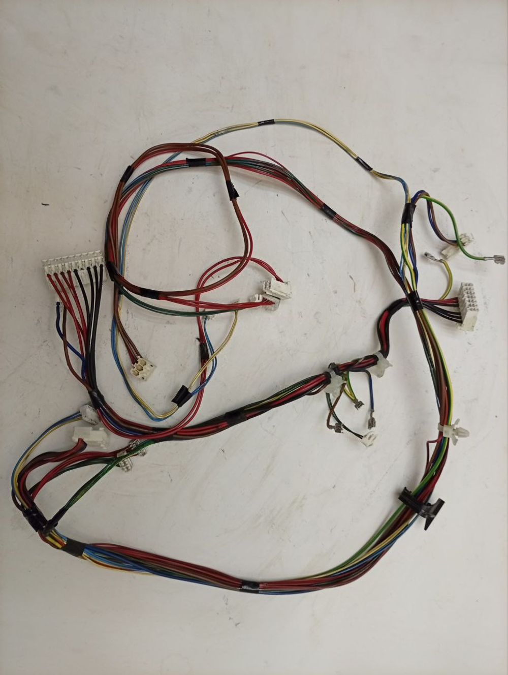 VMUF501B кт19 Проводка для стиральных машин Ariston 16003123800 б/у