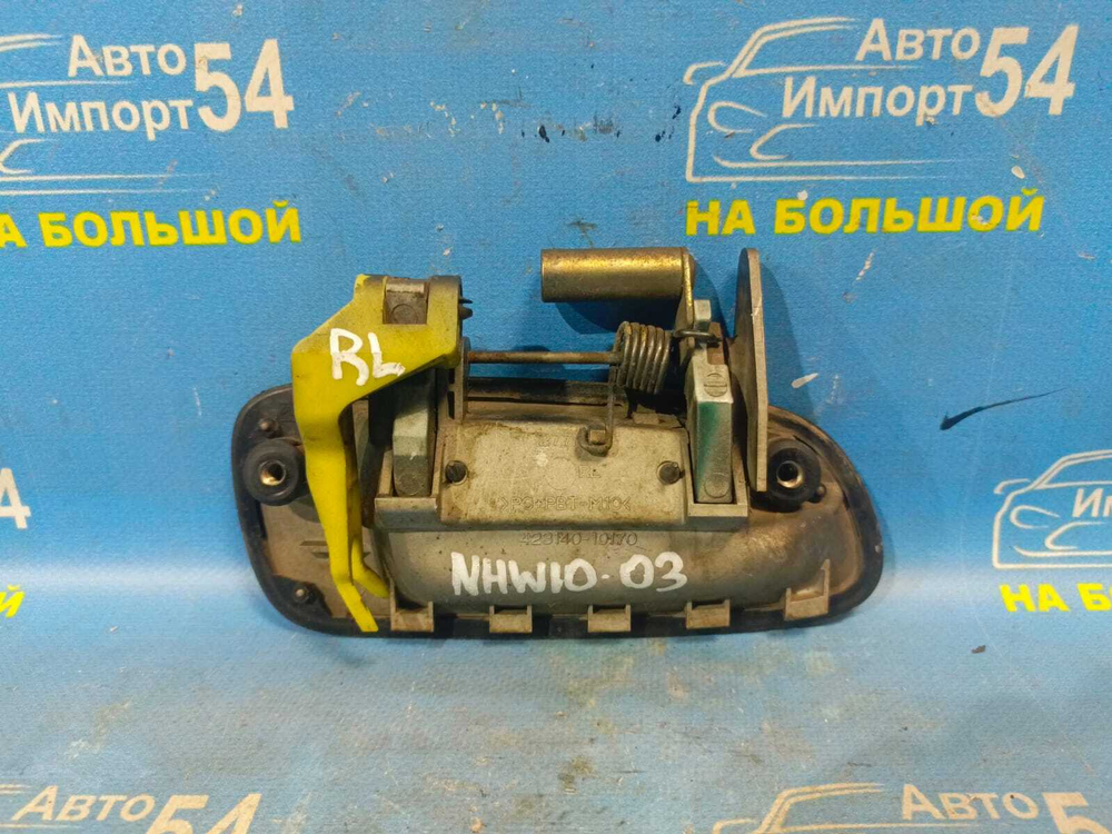 Ручка двери задней левой внешняя TOYOTA PRIUS 1999